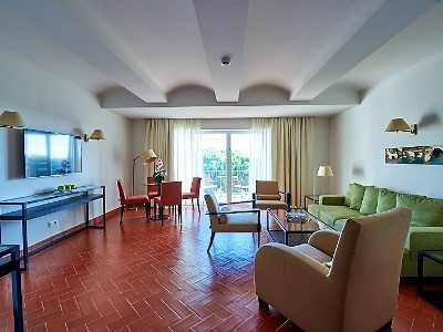 suite 3 - hotel penina hotel and golf resort - portimao, portugal