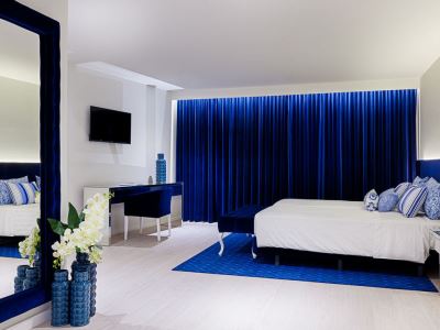 bedroom 1 - hotel cristal porto - porto, portugal