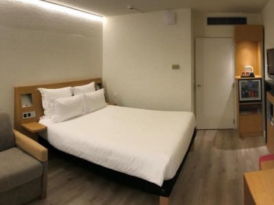 bedroom - hotel novotel setubal - setubal, portugal