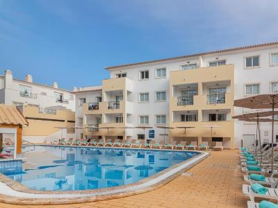outdoor pool - hotel smy santa eulalia algarve - albufeira, portugal