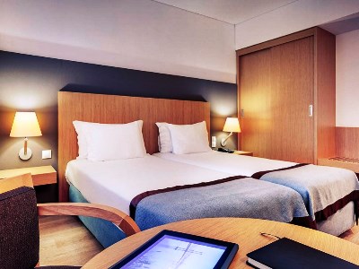 bedroom 1 - hotel mercure lisboa almada - almada, portugal