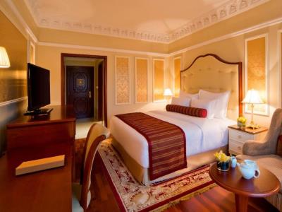 bedroom 1 - hotel warwick doha - doha, qatar