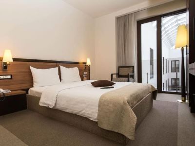 bedroom 5 - hotel europa royale - bucharest, romania