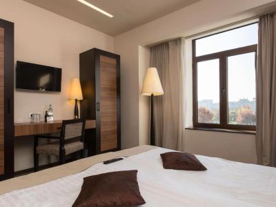 bedroom 7 - hotel europa royale - bucharest, romania