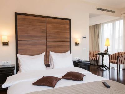 bedroom 10 - hotel europa royale - bucharest, romania
