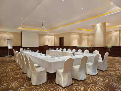 conference room - hotel doubletree by hilton hotel dhahran - al khobar, saudi arabia