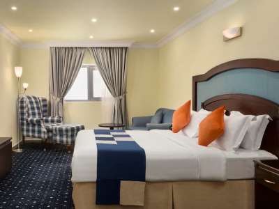 bedroom 2 - hotel howard johnson dammam - dammam, saudi arabia