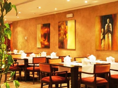 restaurant - hotel anwar al madinah movenpick - medina, saudi arabia