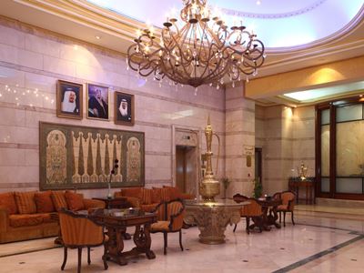 lobby - hotel intercontinental dar al hijra - medina, saudi arabia