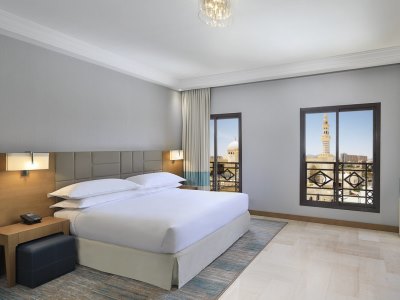 deluxe room - hotel four points by sheraton makkah al naseem - mecca, saudi arabia