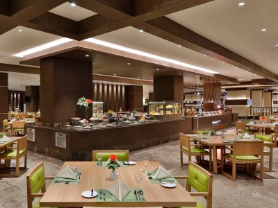 restaurant - hotel four points by sheraton makkah al naseem - mecca, saudi arabia