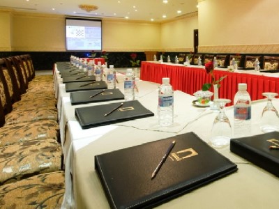 conference room - hotel al safwah royale orchid - mecca, saudi arabia