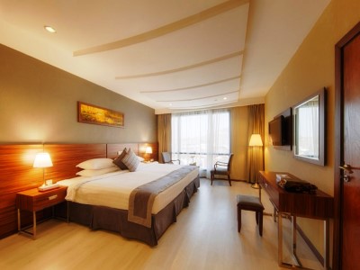 bedroom - hotel al safwah royale orchid - mecca, saudi arabia