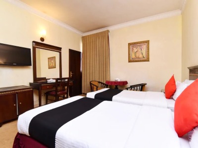 bedroom 2 - hotel capital o 419 al safeer - riyadh, saudi arabia