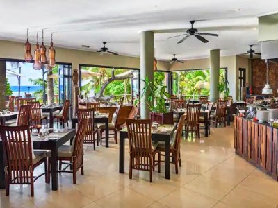 restaurant - hotel doubletree allamanda resort and spa - mahe, seychelles