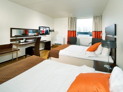 bedroom 4 - hotel quality hotel winn - gothenburg, sweden
