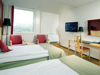 bedroom 5 - hotel quality hotel winn - gothenburg, sweden