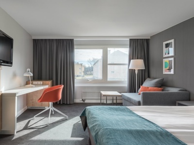 bedroom - hotel quality hotel prisma - skovde, sweden