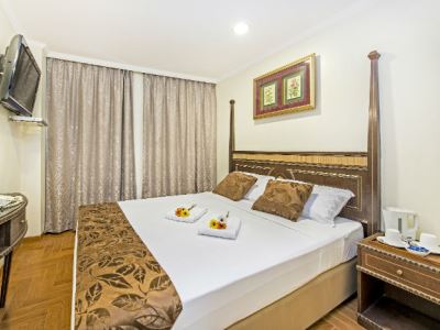 bedroom - hotel 81 chinatown - singapore, singapore