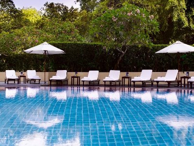 outdoor pool - hotel conrad singapore orchard - singapore, singapore