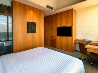 bedroom - hotel oasia hotel novena - singapore, singapore