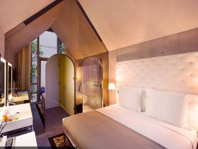 bedroom - hotel m social - singapore, singapore