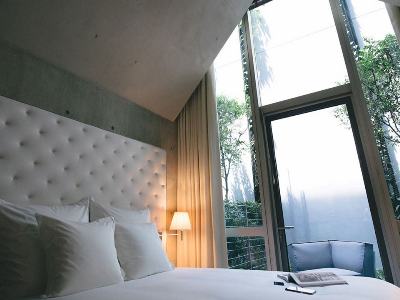 bedroom 3 - hotel m social - singapore, singapore