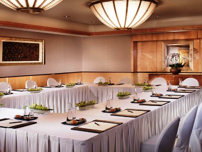 conference room - hotel ritz carlton millenia - singapore, singapore