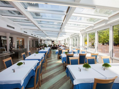 restaurant - hotel jezero - bohinj, slovenia