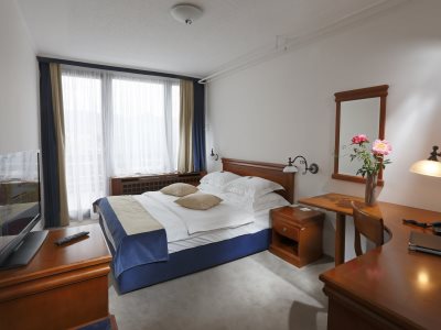 bedroom - hotel kompas - bled, slovenia