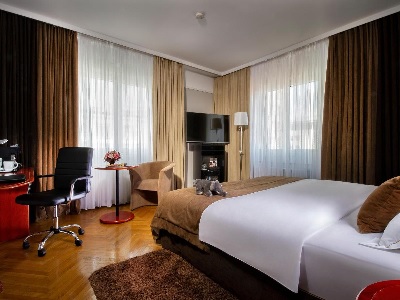 bedroom - hotel best western premier hotel slon - ljubljana, slovenia