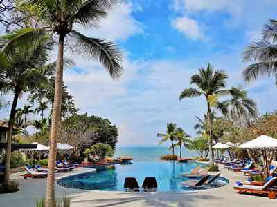 outdoor pool - hotel sea sand sun - pattaya, thailand