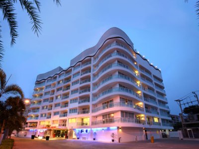 exterior view - hotel nova suites pattaya - pattaya, thailand