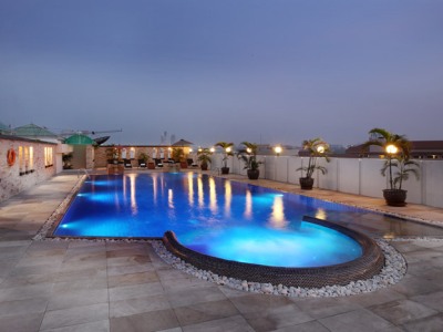 outdoor pool - hotel nova suites pattaya - pattaya, thailand