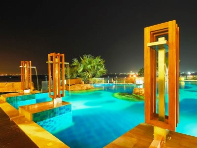 outdoor pool - hotel zign - pattaya, thailand