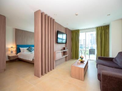 bedroom 3 - hotel centara pattaya - pattaya, thailand