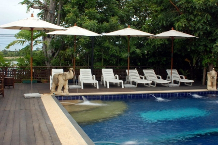 outdoor pool 1 - hotel inrawadee resort pattaya - pattaya, thailand