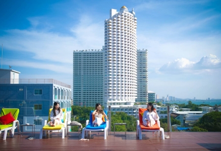 outdoor pool - hotel inn residence serviced suites - pattaya, thailand