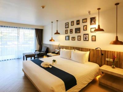 bedroom - hotel golden tulip pattaya beach resort - pattaya, thailand