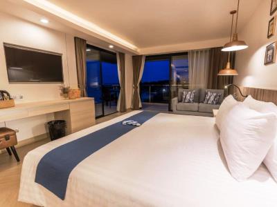 bedroom 4 - hotel golden tulip pattaya beach resort - pattaya, thailand