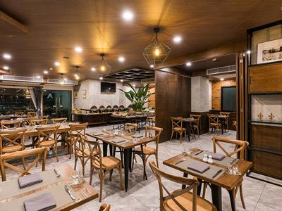 restaurant - hotel acqua - pattaya, thailand