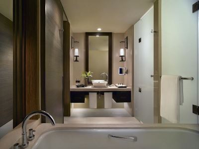 bathroom 1 - hotel hyatt regency and the barai - hua hin, thailand