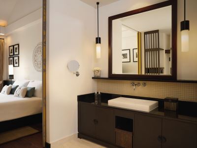 bathroom - hotel movenpick asara resort and spa - hua hin, thailand