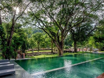 outdoor pool - hotel flora creek - chiang mai, thailand