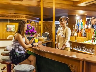 bar - hotel lotus pang suan kaew - chiang mai, thailand