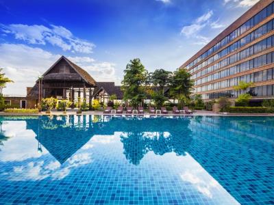 outdoor pool - hotel lotus pang suan kaew - chiang mai, thailand