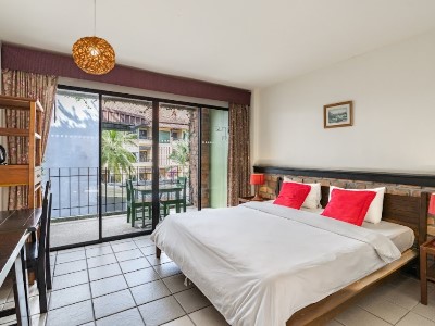 standard bedroom - hotel motive cottage resort - khao lak, thailand
