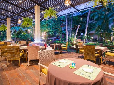 restaurant 2 - hotel pakasai resort - krabi, thailand