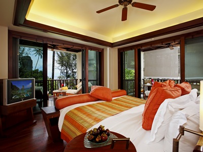 deluxe room - hotel centara grand beach resort and villas - krabi, thailand