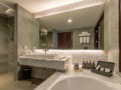 bathroom 1 - hotel aonang princeville villa resort and spa - krabi, thailand